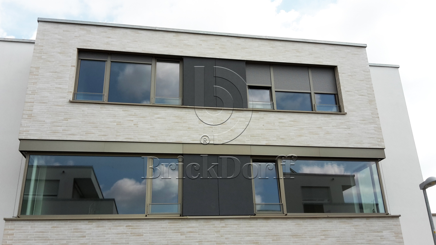 Клинкерная фасадная плитка облицовочная под кирпич Stroeher (Штроер) Glanzstueck Glanzstueck № 4 рельефная, 440*52*14 мм