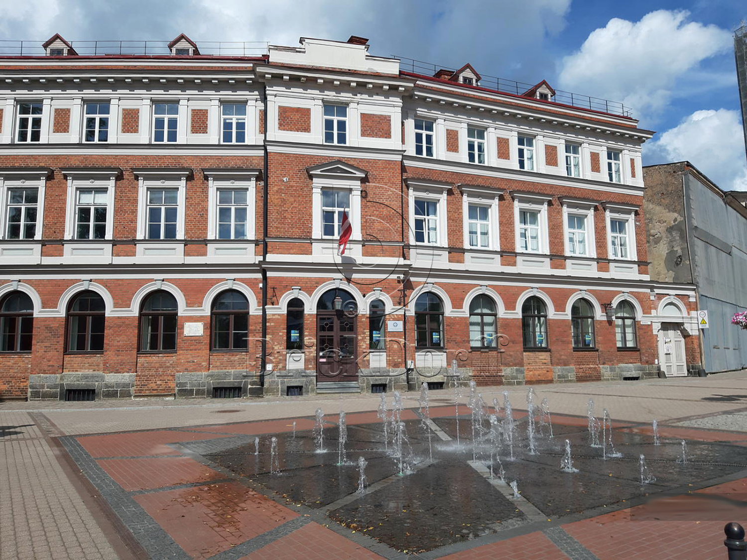 Клинкерная тротуарная плитка - брусчатка Lode JANKA Красная 200х100х70 мм