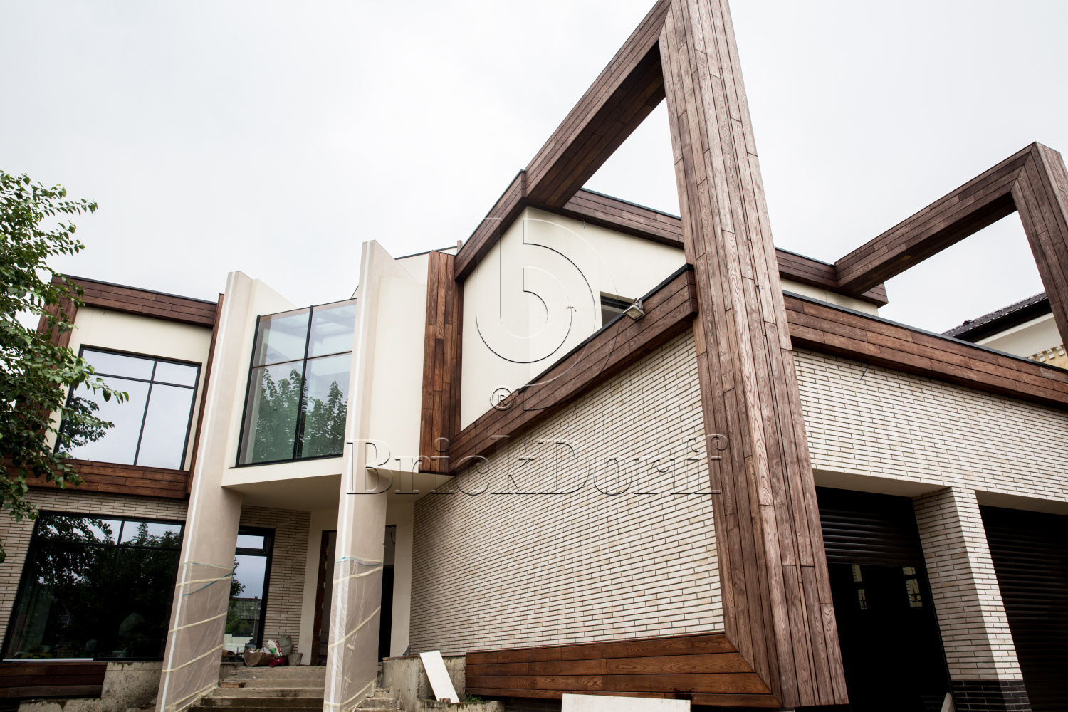 Клинкерная фасадная плитка облицовочная под кирпич Stroeher (Штроер) Glanzstueck Glanzstueck № 4 рельефная, 440*52*14 мм