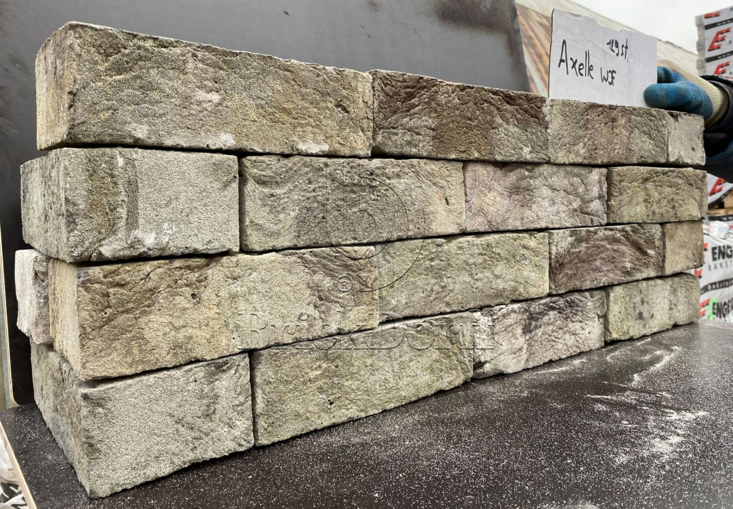 AXELLE (BARNSTEEN)  WF 209х101х50 мм, Кирпич ручной формовки Engels baksteen