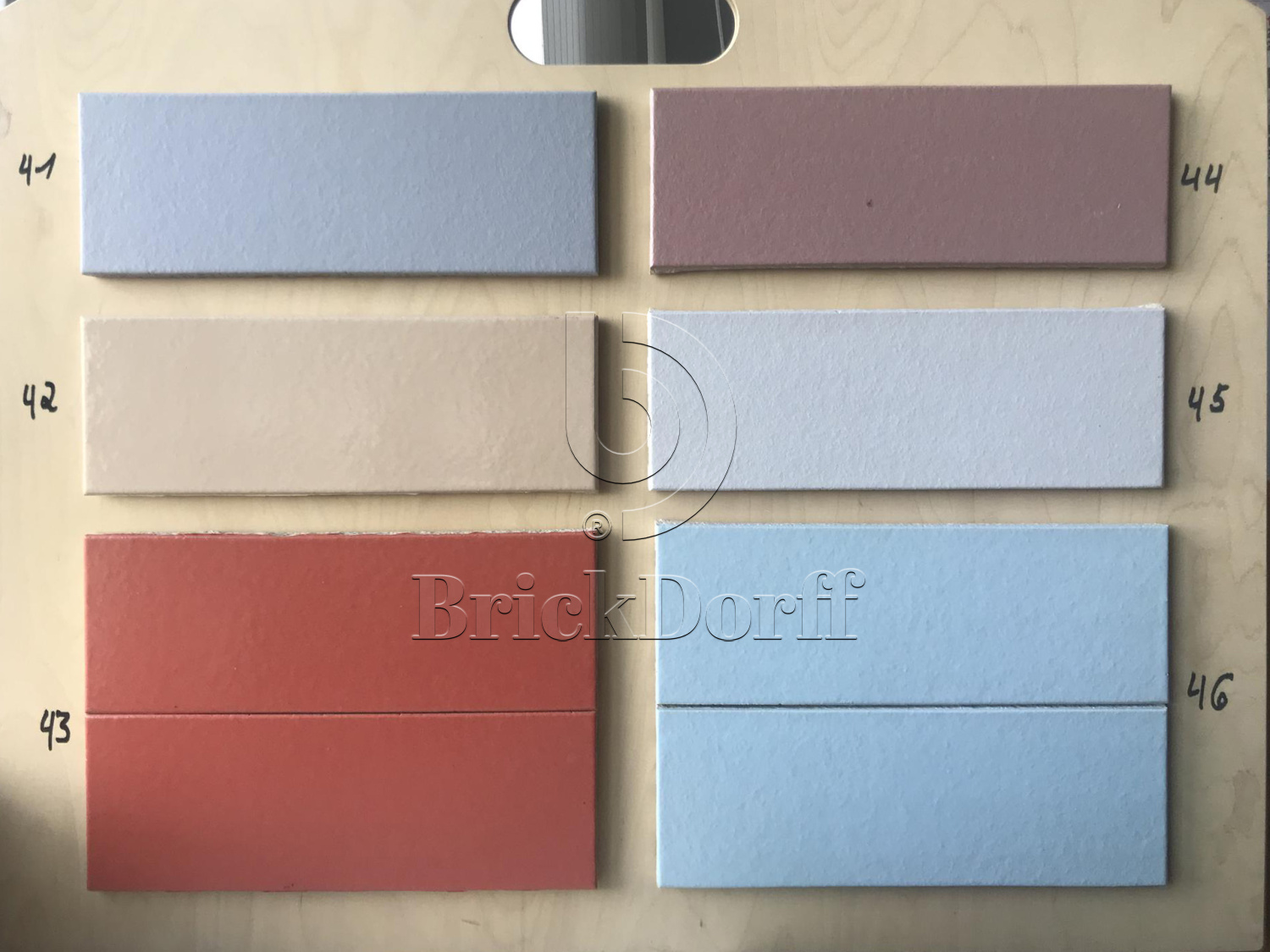 №39 Глазурованная Фасадная плитка Клинкерная облицовочная под кирпич 283х84х11 мм цвет серый RAL