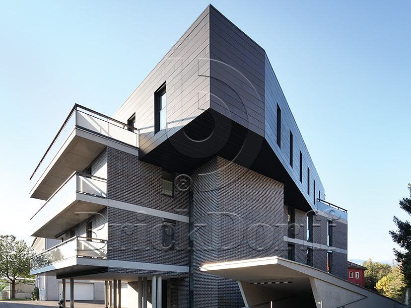 Клинкерная фасадная плитка облицовочная под кирпич Stroeher (Штроер) Keraprotect Chromatic 336 metallic black гладкая NF11, 240*71*11 мм