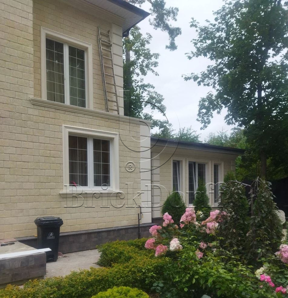 Рустовый камень (Боссажи)  для отделки Фасада углы - лепнина, декор из пенополистирола БВ-2/1 320*40*500 мм