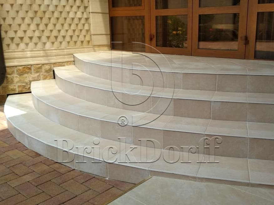 Scandiano Beige клинкерная ступень с насечками противоскользящая 300x300x11 мм