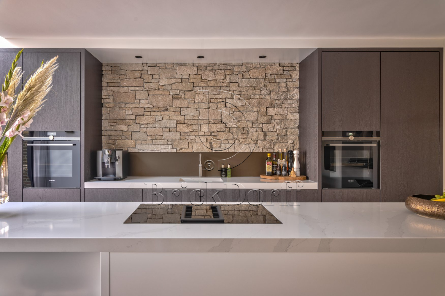 Камень грубый кварцит серо-бежевый 550*200*20\40 мм, натуральный камень для фасада и интерьера BD