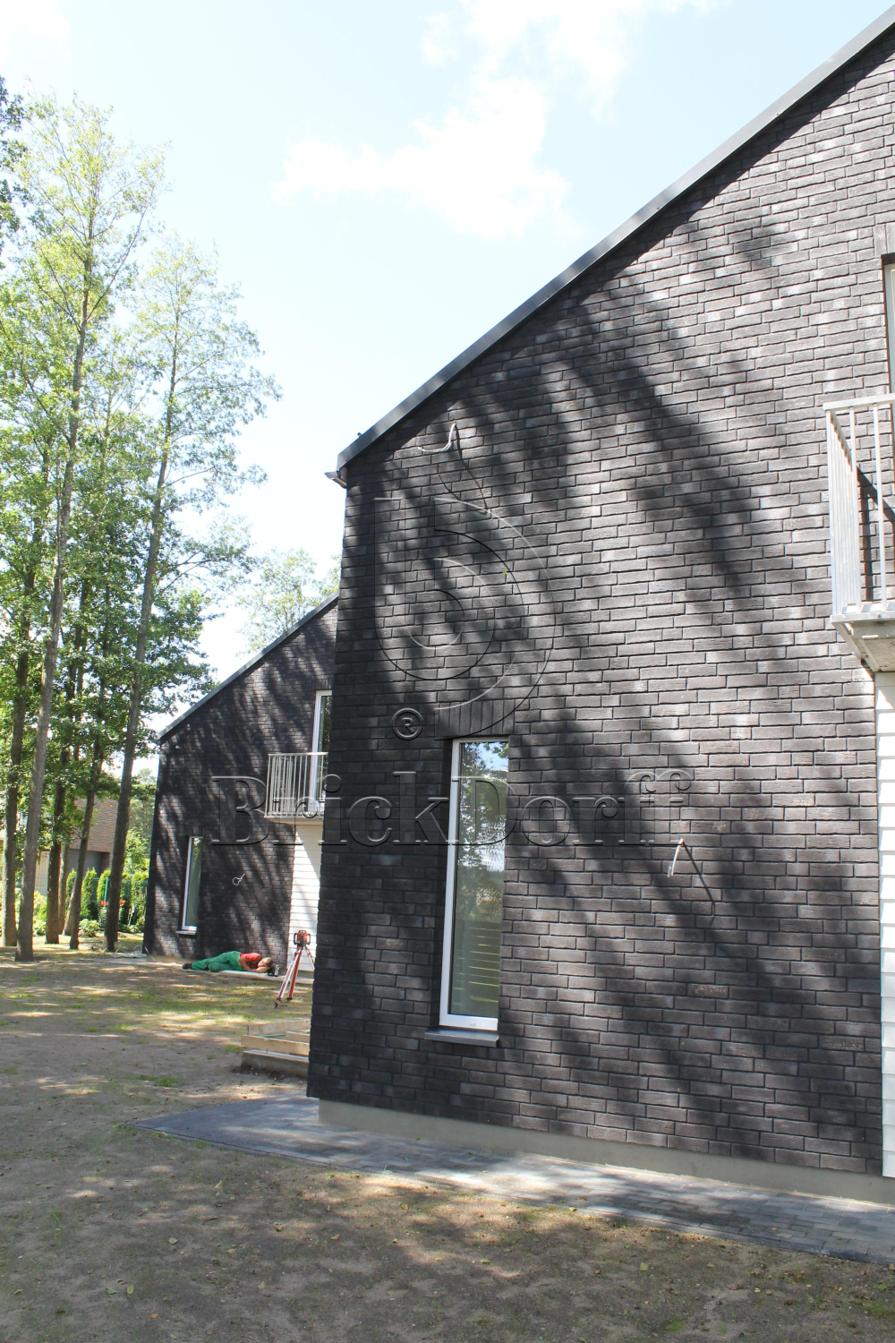 Клинкерная фасадная плитка облицовочная под кирпич Stroeher (Штроер) Steinlinge 376 platinschwarz рельефная NF14, 240*71*14 мм