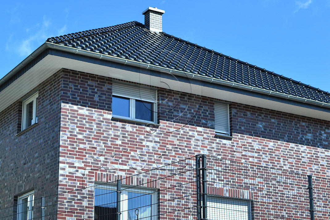 Керамическая черепица рядовая Roben MONZAplus черно-коричневый глазурь