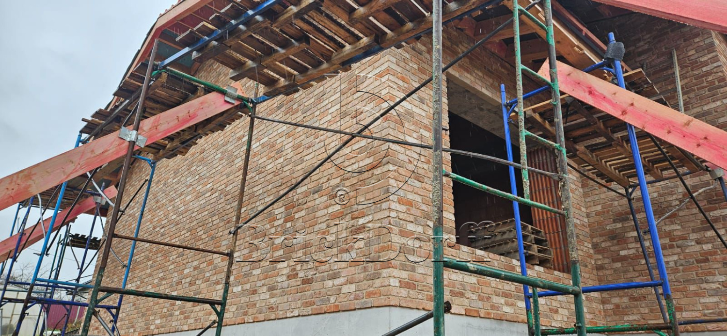 Галтованный итальянский кирпич ручной формовки Antic Line Virginia 215*50*65 мм S.Anselmo