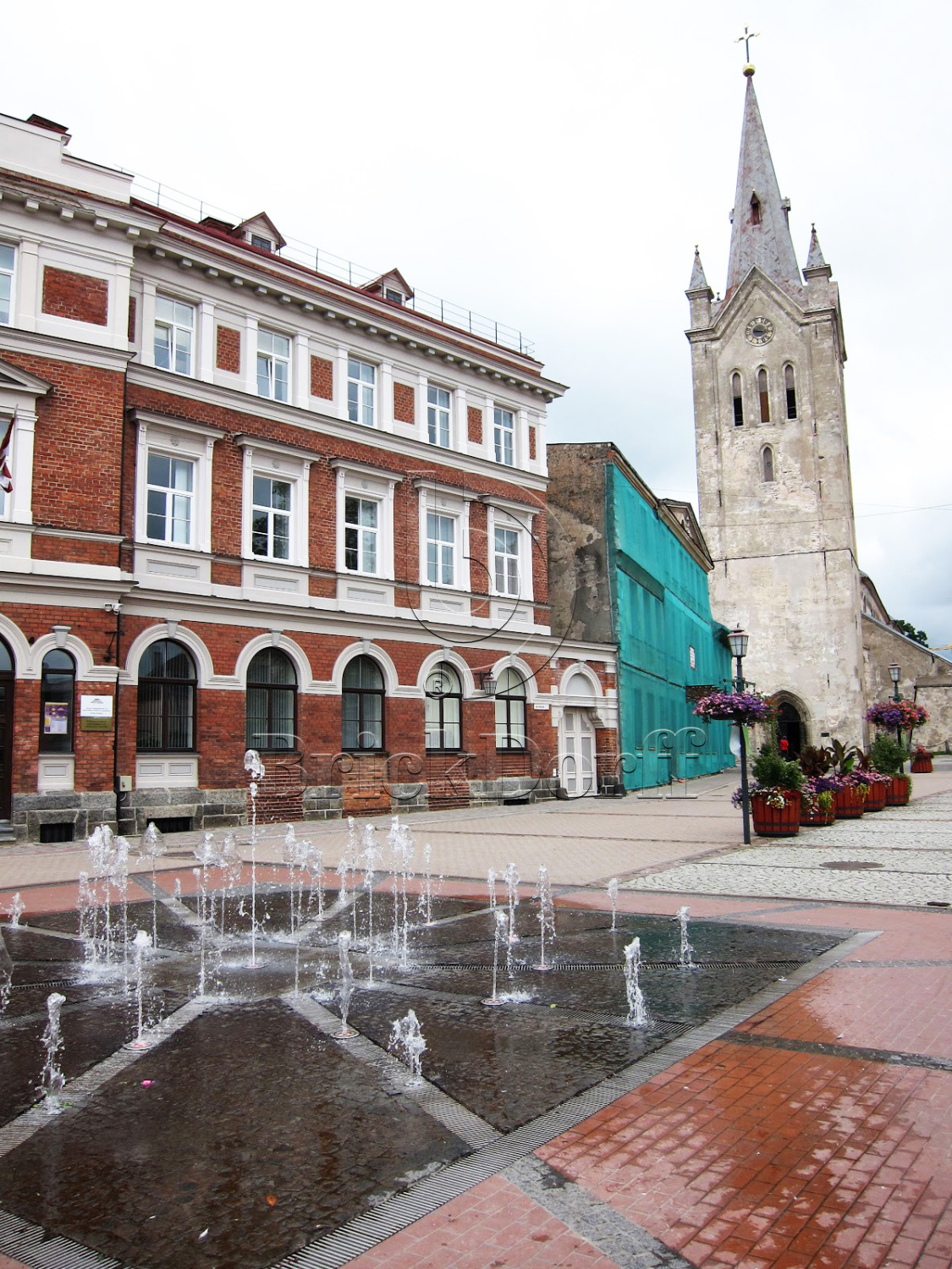 Клинкерная тротуарная плитка - брусчатка Lode JANKA Красная 200х100х70 мм