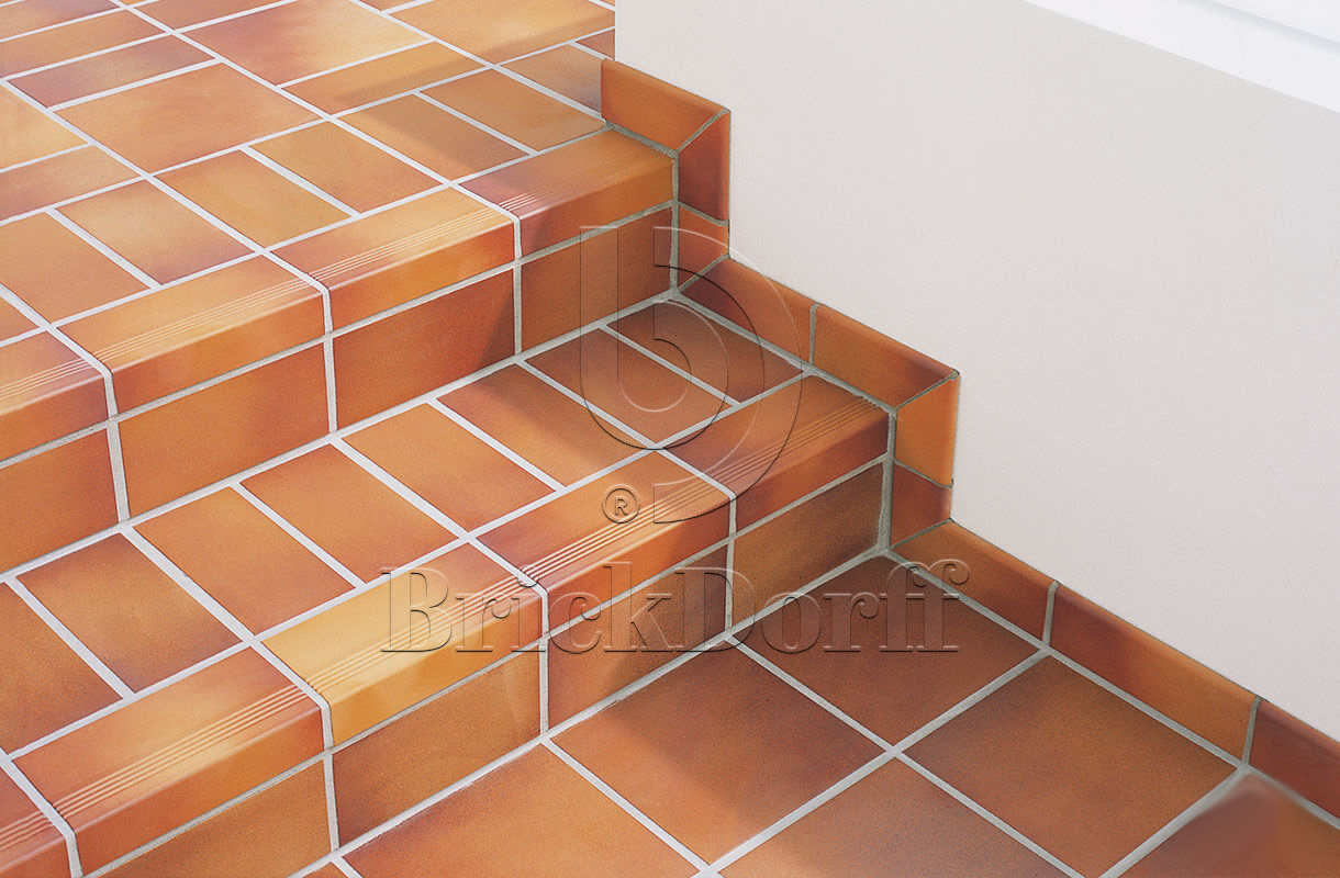 Клинкерная Плитка напольная противоскользящая  EURAMIC CLASSIC 305 puma 240*240*12 мм