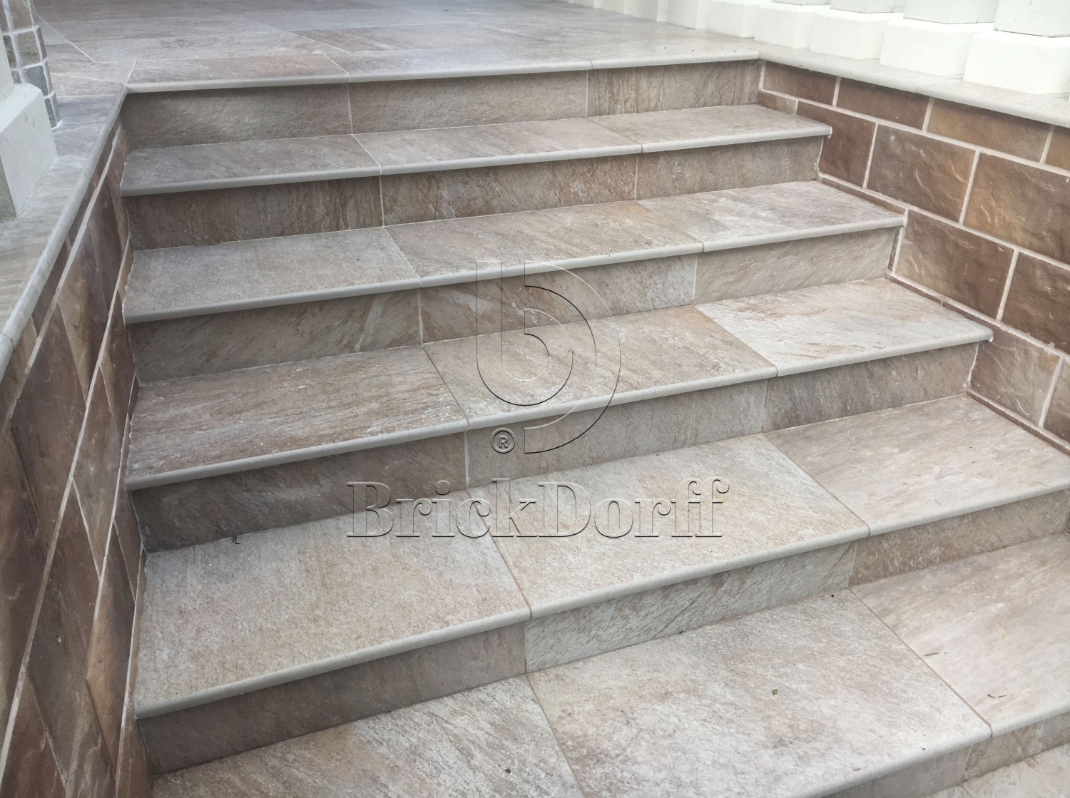 Тротуарная плитка Бежевая-золото. Landstone Gold LASTRA (Лэндстоун Голд ЛАСТРА ) 20mm  600х600х20мм