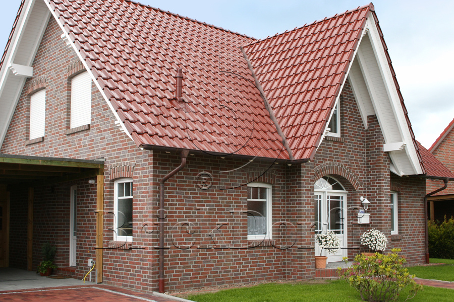 Керамическая черепица рядовая Roben FLANDERNplus кайенский глянцевый ангоб