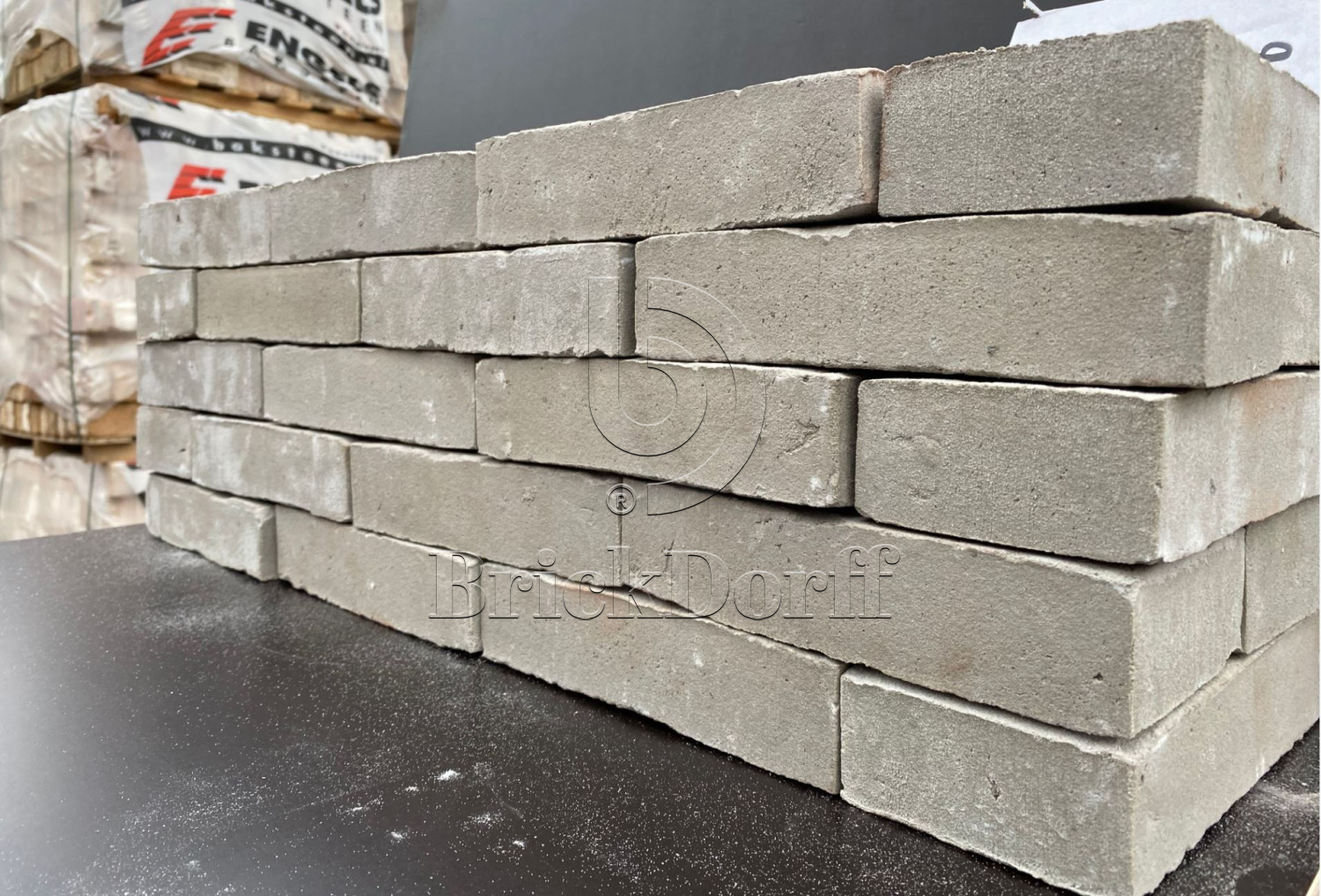 BEATRICE (POLAR)  WF 210х100х50 мм, Кирпич ручной формовки Engels baksteen