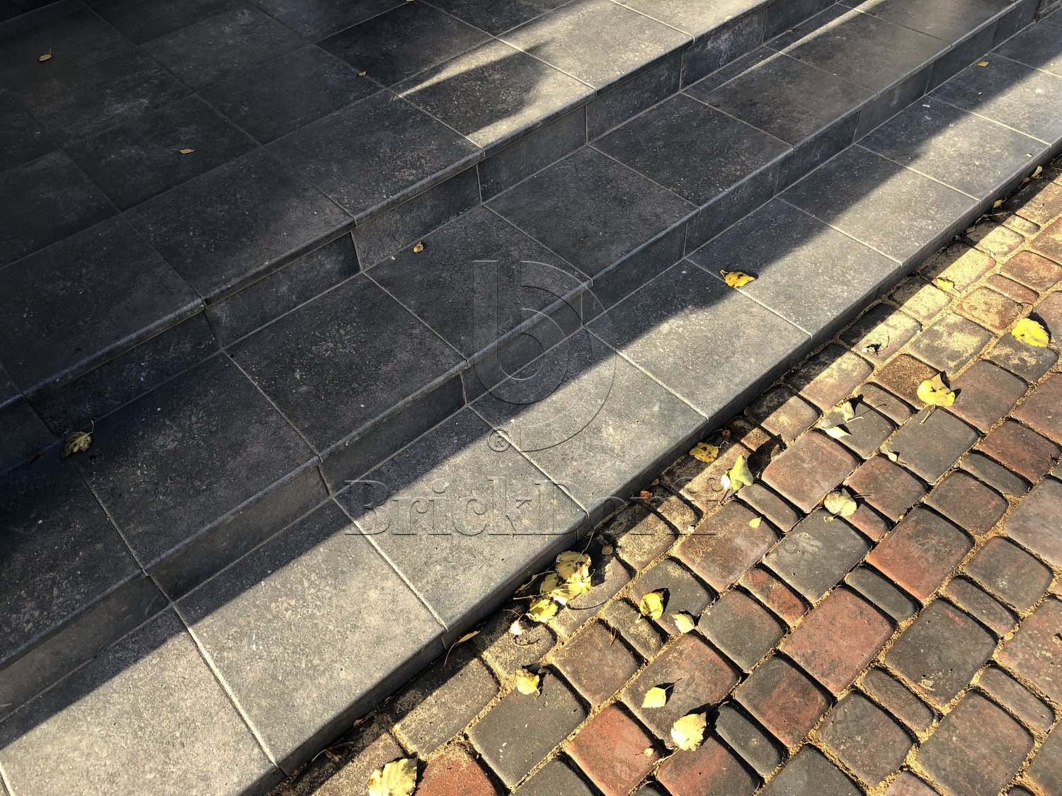 Клинкерная ступень флорентинер Viano Antracite противоскользящая с капиносом, серый 330x300x11 мм