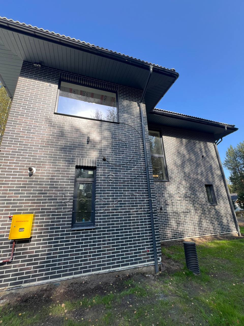 SCANDIANO BROWN 245X66х7,4 мм Клинкерная фасадная плитка под кирпич облицовочная коричневая