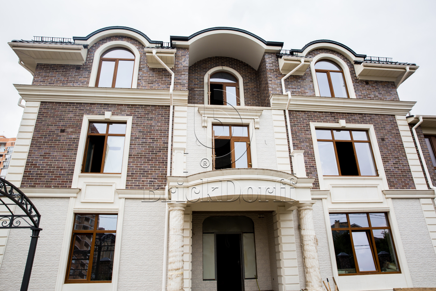 Клинкерная фасадная плитка облицовочная под камень Stroeher (Штроер) Kerabig KS 01 weis рельефная, 302*148*12 мм