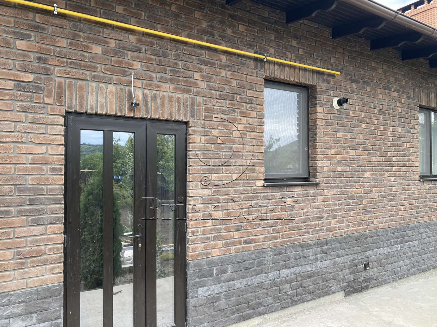 4.T Скандинавский кирпич 120-130*60-70*15 мм, декоративный камень для фасада и интерьера Petra