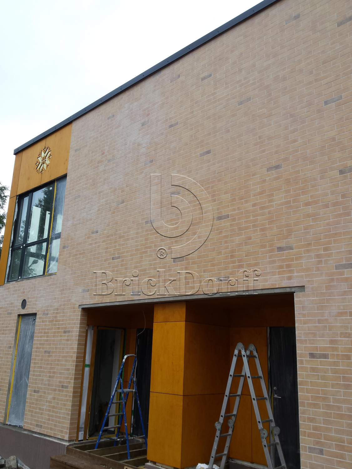 Клинкерная фасадная плитка облицовочная под кирпич Stroeher (Штроер) Keravette Shine 834 giallo рельефная NF8, 240*71*8 мм