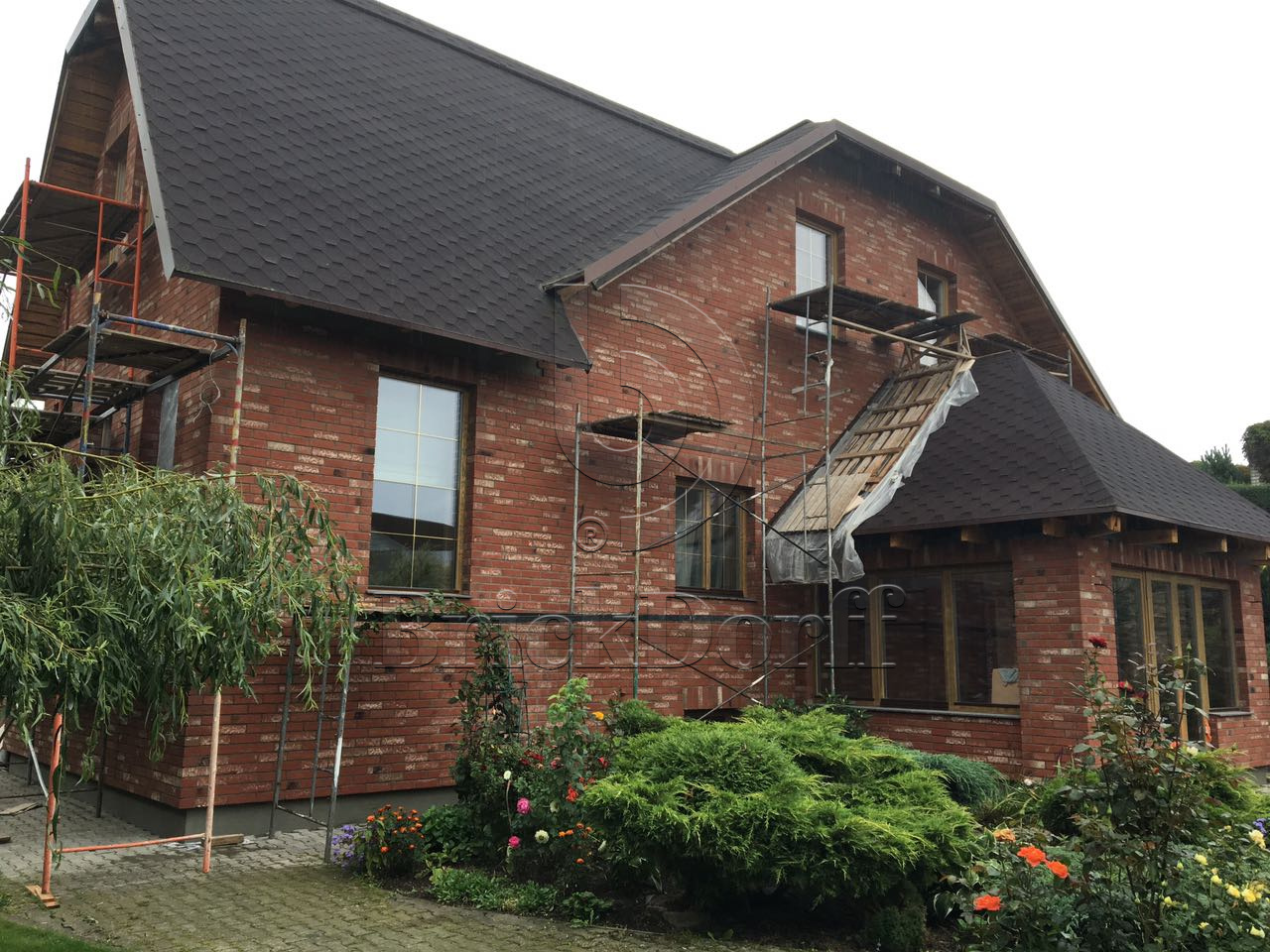 Клинкерная фасадная плитка облицовочная под кирпич Stroeher (Штроер) Steinlinge 374 shabbyrot рельефная NF14, 240*71*14 мм