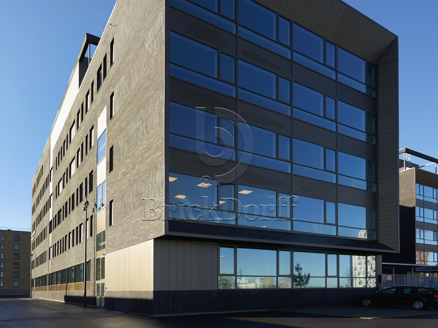 Клинкерная фасадная плитка облицовочная под кирпич под кирпич Stroeher (Штроер) Zeitlos 359 kohlenglanz рельефная, 400*35*14 мм