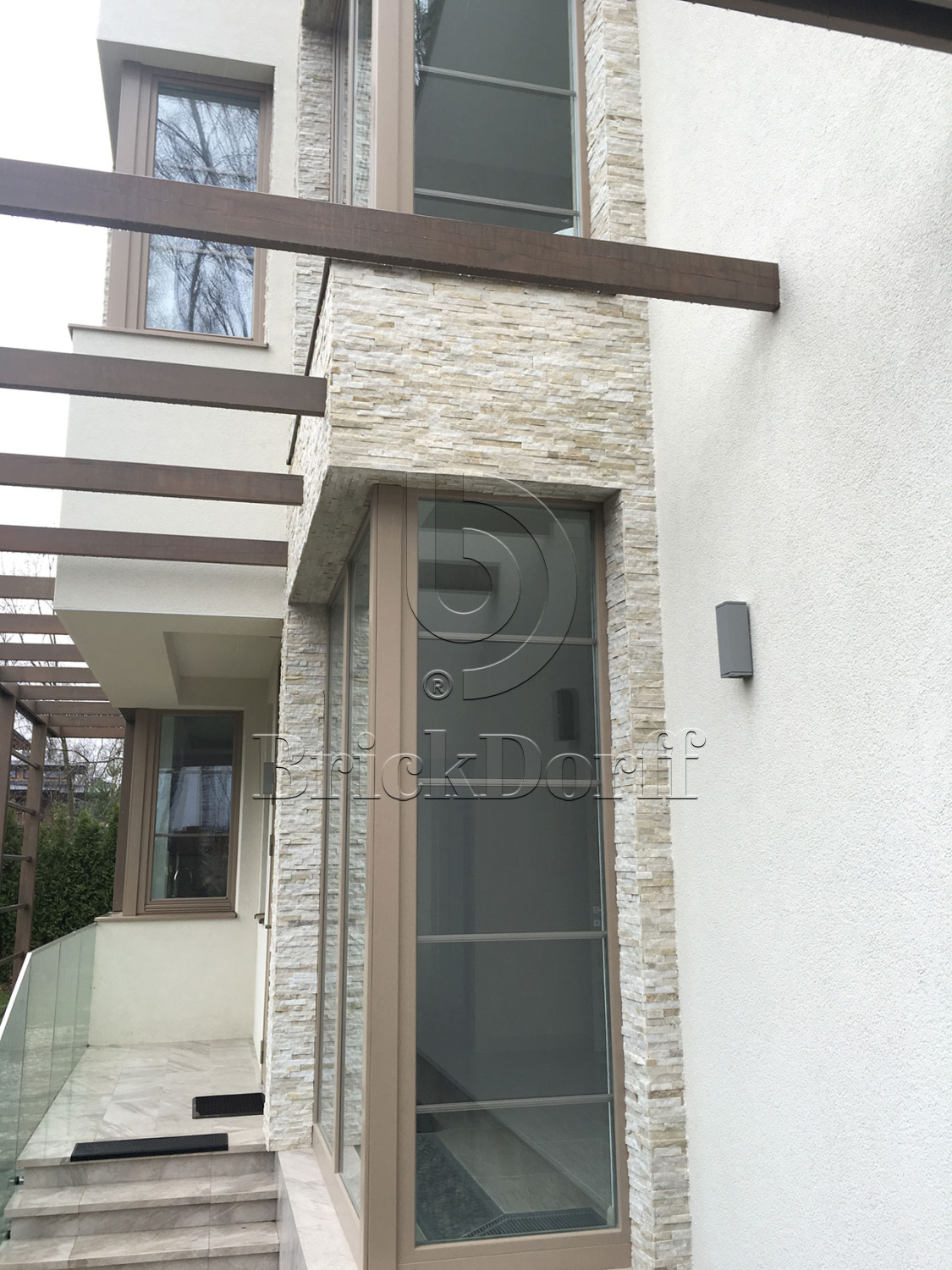 Кварцит Бежевый 600*150*10-20 мм, натуральный камень для интерьера и фасада BD