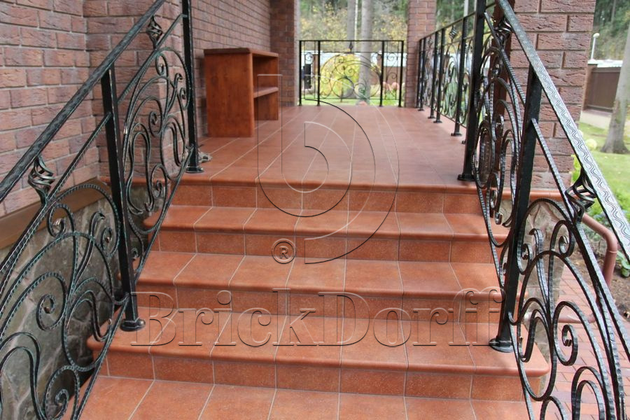 Клинкерная Плитка напольная противоскользящая Stroeher KERAPLATTE ROCCIA 841 rosso 444*294*10 мм