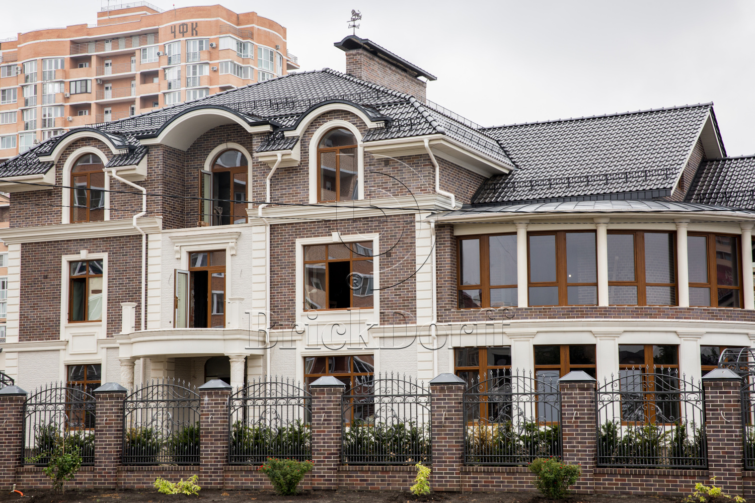 Клинкерная фасадная плитка облицовочная под камень Stroeher (Штроер) Kerabig KS 01 weis рельефная, 302*148*12 мм