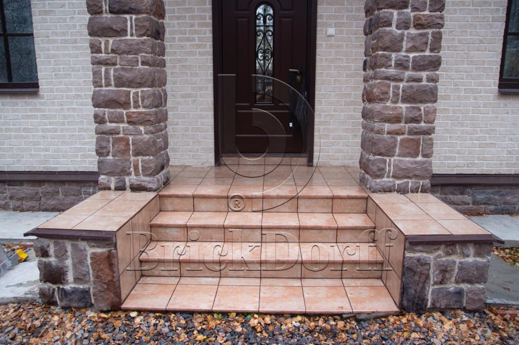 Клинкерная ступень флорентинер Ilario Ochra противоскользящая с капиносом, охровый 330x300x11 мм