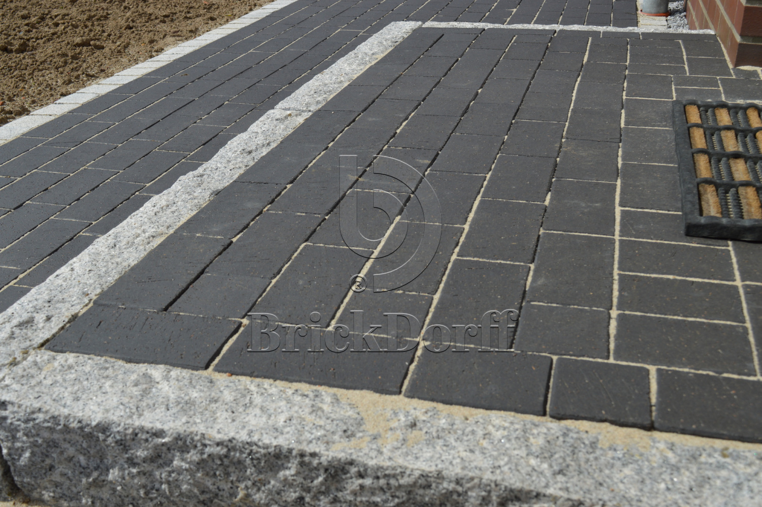 Тротуарная плитка / брусчатка Клинкерная черная LHL klinker TYBET 200*100*51 мм