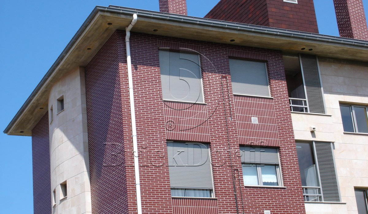 Фасадная Термопанель из Пенополиуретана ППУ 40 мм с Клинкерной Глазурованной плиткой Braun 370, 240*71*10 мм