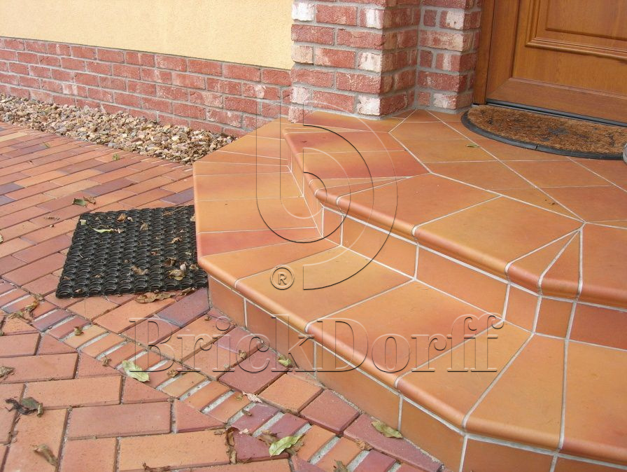 Клинкерная ступень флорентинер противоскользящая плитка EURAMIC CLASSIC 305 puma 340*240*12 мм