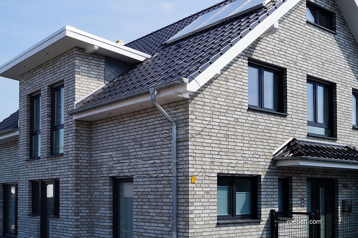 Керамическая черепица рядовая Roben MONZAplus черно-коричневый глазурь