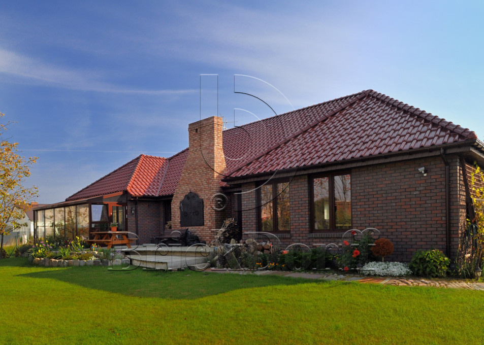 Керамическая черепица рядовая Roben MONZAplus каштановый глянцевый ангоб